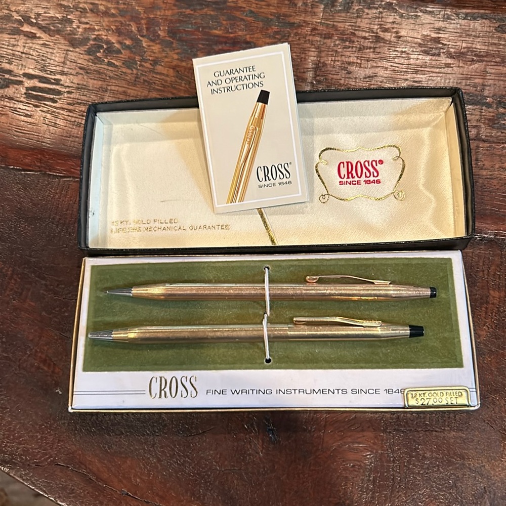 Cross 12 kt gold pen and pencil set in original box with instructions